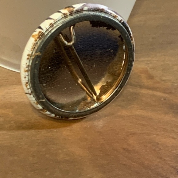 Death Note Button Pin - Picture 10 of 12